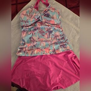 Stylish Two PC Swimsuit SZ L